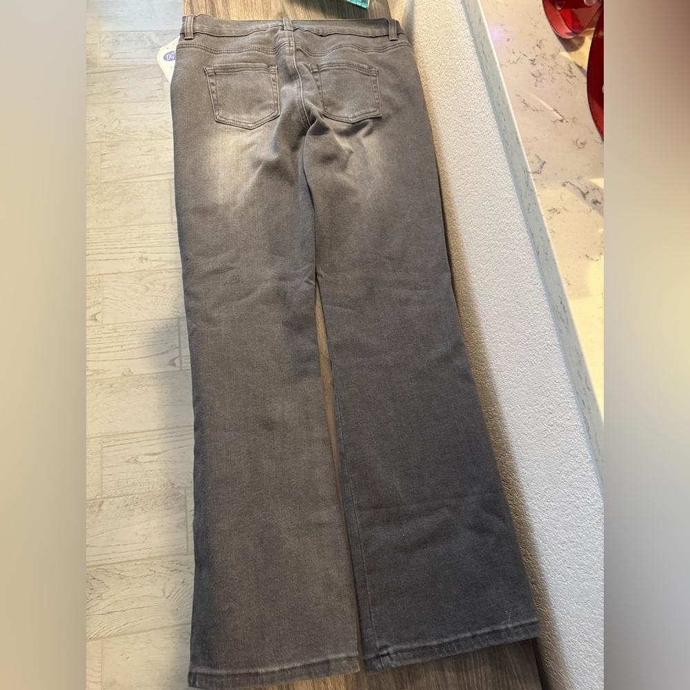 NWT Diane Gilman DG2 Women's Gray Jeans, size 12 - Picture 2 of 5